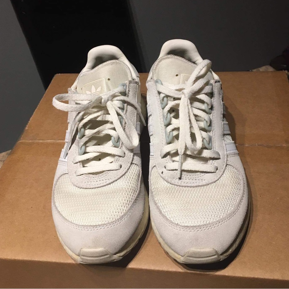 Adidas - Picture 6 of 8